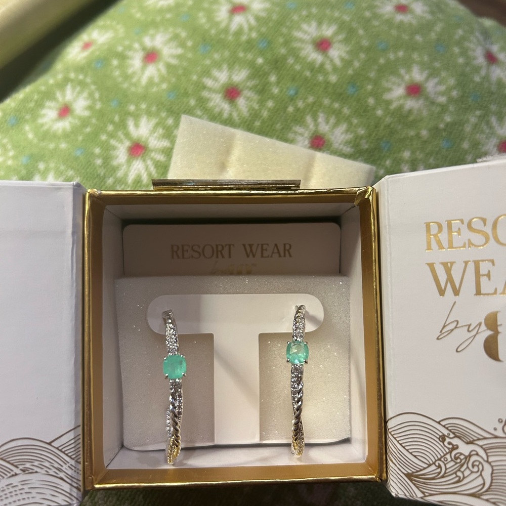 Silver and Green Dangle Earrings with Linear Design